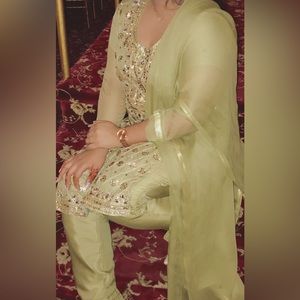 Pakistani/ Indian Dress